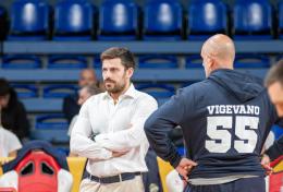 Basket, serie A2,  Elachem Vigevano già in campo domani a Milano. Bruni: «Lasciamo le scorie degli ultimi giorni fuori dal palazzetto