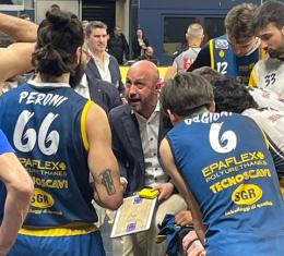 Basket, serie A2, la Elachem Vigevano passa a Milano, coach Lorenzo Pansa: «Nessuno di noi smetterà di crederci fino alla fine»