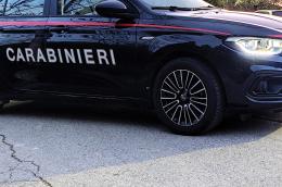 Forzano una finestra e si portano via i gioielli: furto in via Trivulzio