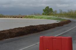 Riaperto il ponte sul fiume Sesia a Candia Lomellina. Resta chiuso quello di barche a Bereguardo