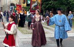 Mortara, la festa patronale. Il Palio di Santa Croce vinto dalla Contrada San Cassiano