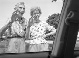 "Il lungo addio": a Vigevano la mostra fotografica di Deanna Dikeman