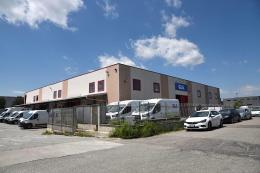 Assalto alla Gls di Vigevano: aprono due casseforti e portano via contanti per circa 10mila euro
