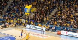Basket, serie A2, niente maxi-schermo per i tifosi. Il Comune «Non c'è lo spazio né il tempo necessario per espletare le pratiche amministrative per installarlo»