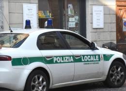 La polizia locale di Vigevano ferma un 17enne per guida senza patente