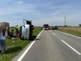 Ottobiano, frontale lungo la provinciale: due feriti trasportati con l'elisoccorso