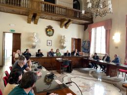 Allarme sicurezza a Mortara. Un incontro in Comune tra commercianti e amministrazione