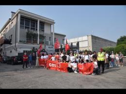 Sciopero alla Isem: i lavoratori chiedono più diritti e chiarezza sul trasferimento a Trecate dell'azienda