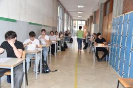 Mentre parte la maturità arrivano i risultati degli scrutini nelle superiori