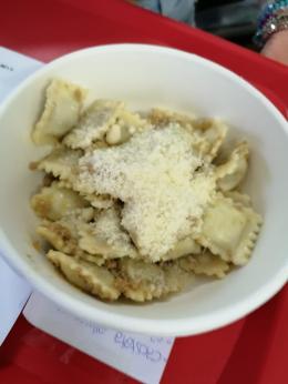 La Sagra del buongustaio con piatti di confine