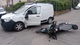 Vigevano, schianto tra moto e veicolo commerciale: ferito un 44enne