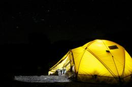 Una notte in tenda nella casa scout