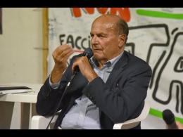 Il messaggio di Bersani ai giovani: «Ribellarsi è sempre giusto»