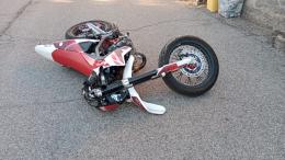 Gambolò: motociclista di 15 anni rimane ferito in uno scontro. Portato in ospedale con l'elisoccorso