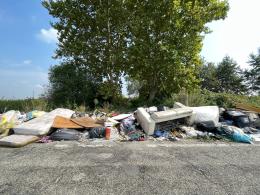 Mortara, la cascina Della Cà è tutta da bonificare. Il Comune prepara il progetto