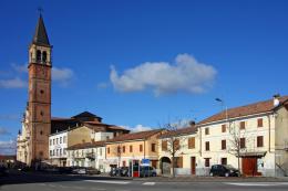 «Le campane mi disturbano, risarcitemi»