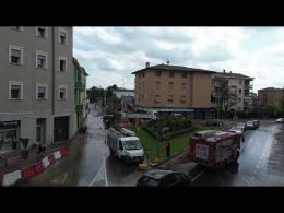 Vigevano: cantiere in corso, si allagano le strade