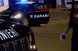 Si affrontano in strada a Mortara. Un 26enne ferito trasportato al Policlinico di Pavia