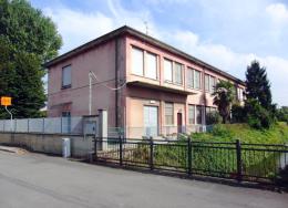 Dopo 10 anni il Comune (s)vende l'ex scuola. A chi? Non si dice...