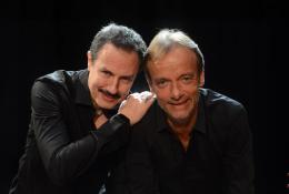 Guidi e Ingrassia: risate e ironia in “La Strana Coppia” al Cagnoni
