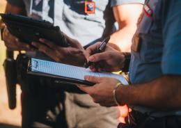 Ladri in casa in pieno giorno: fuggono con 200 euro in contanti