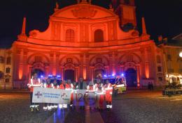 Il Duomo di Vigevano illuminato di arancione per Anpas