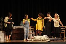 "Serata omicidio”: il giallo si tinge di rosa