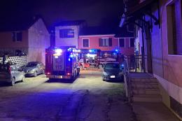 Incendio a Cergnago: bruciato un divano, danni all’alloggio