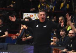 Basket, serie B, coach Salieri: «I ragazzi sono stati fantastici per presenza ed efficacia»