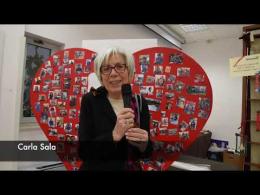 Lavoretti fatti a mano, biscottini e solidarietà