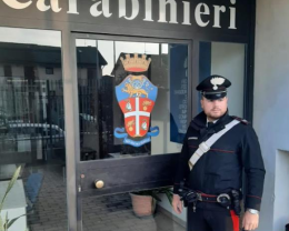 Botti venduti a ragazzini di 11 e 12 anni: denunciata esercente