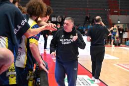 Basket, serie B, coach Salieri: &laquo;Abbiamo retto l'urto ma alla distanza &egrave; uscita la squadra pi&ugrave; profonda ed esperta&raquo;