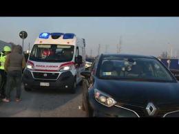 Vigevano, urto tra auto e moto: un ferito in codice giallo