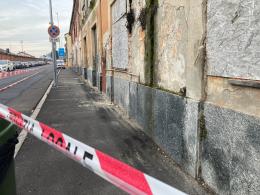 Il caseggiato ex Far&egrave; di via Principe Amedeo cade a pezzi