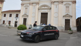 Cilavegna, taglia i pneumatici delle auto: denunciato un 35enne gi&agrave; noto alle forze dell'ordine