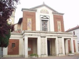 Furto in chiesa: sottratti due calici da messa