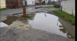 Via Nosotti: voragini e incuria