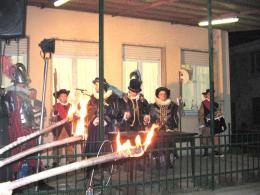 Stop al rogo del fantoccio: &laquo;Una forma di rispetto per i morti a Crans-Montana&raquo;