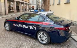 Stalkerizzava il vicino di casa invalido