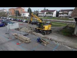 Nella stazione ferroviaria di Vigevano sono arrivate le ruspe