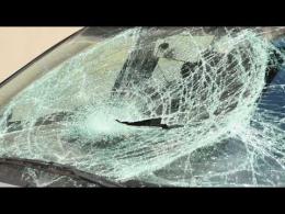 Vigevano, notte di vandalismi: auto danneggiate al parcheggio del Conad e in diverse vie della citt&agrave;