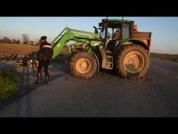 Cassolnovo: incidente tra scooter e trattore. Ragazzo di 14 anni portato in ospedale con l&rsquo;elisoccorso