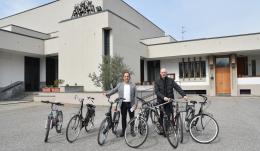 Vigevano, le biciclette sequestrate dalla polizia locale tornano a nuova vita 