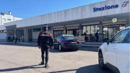Vigevano, arrestato in stazione: deve scontare oltre due anni per reati contro il patrimonio
