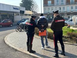 I controlli straordinari dei carabinieri in provincia di Pavia: verifiche a campione utilizzando i metal detector