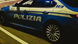 Vigevano, discoteca abusiva in un locale: blitz della polizia interrompe il party di Pasqua