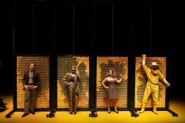 Felicit&agrave; o successo? Il gioco pericoloso