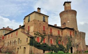 «Lomellina, un viaggio emozionante». Il tour dell'assessore regionale al turismo Mazzali a Sartirana, Breme e Valeggio