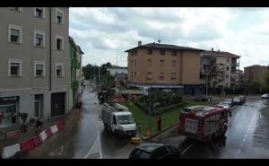 Vigevano: cantiere in corso, si allagano le strade