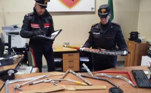 Maxi rissa con bastoni e mazze di ferro: arrestati otto pakistani. Il litigio per un aumento del canone del subaffitto